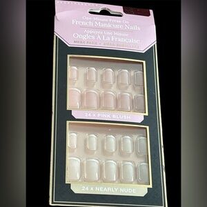 Pearl essence So Natural French manicure tips Press On Nails 48 NWT